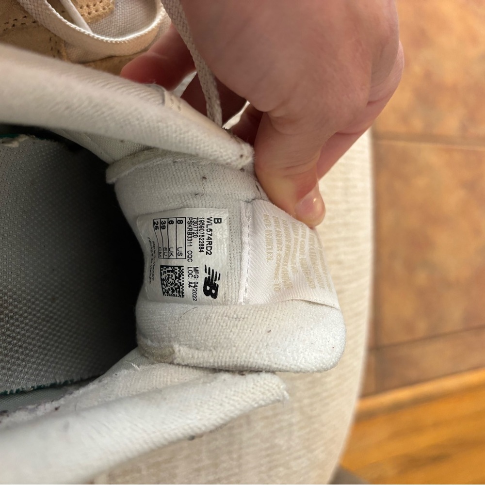 New Balance 574
Calm Taupe Nimbus Cloud (Women's)
